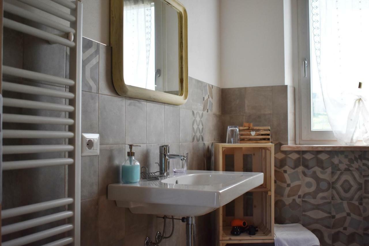 Orchidea Del Garda Bed and Breakfast Πεσκιέρα ντελ Γκάρντα Εξωτερικό φωτογραφία