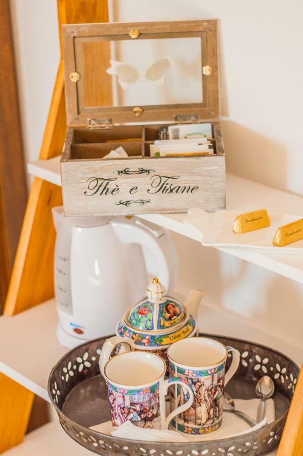 Orchidea Del Garda Bed and Breakfast Πεσκιέρα ντελ Γκάρντα Εξωτερικό φωτογραφία